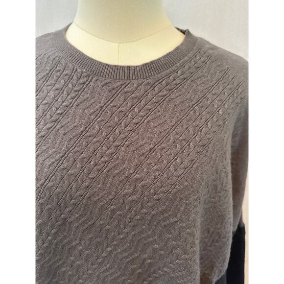 Women’s Vera Wang Grey/Black Sweater Sz M/L - Picture 2 of 4